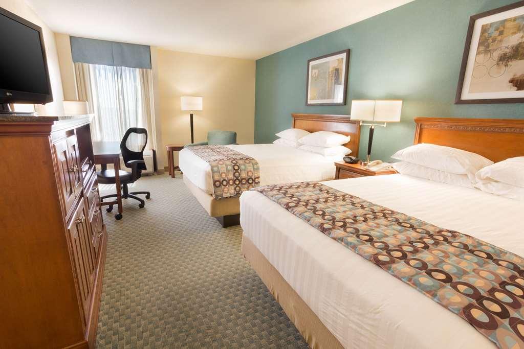 Drury Inn & Suites Birmingham Lakeshore Drive Pokój zdjęcie