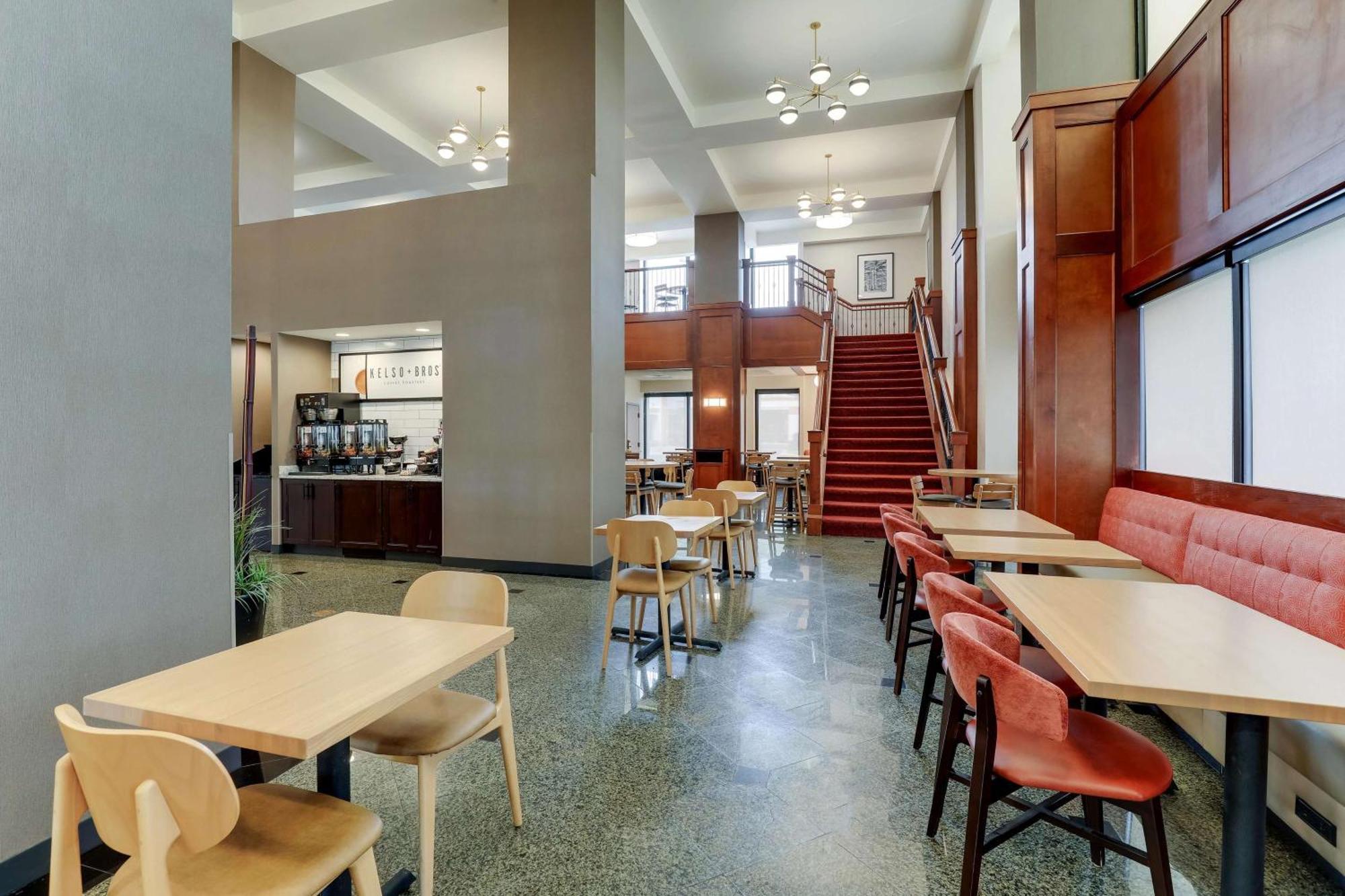 Drury Inn & Suites Birmingham Lakeshore Drive Zewnętrze zdjęcie