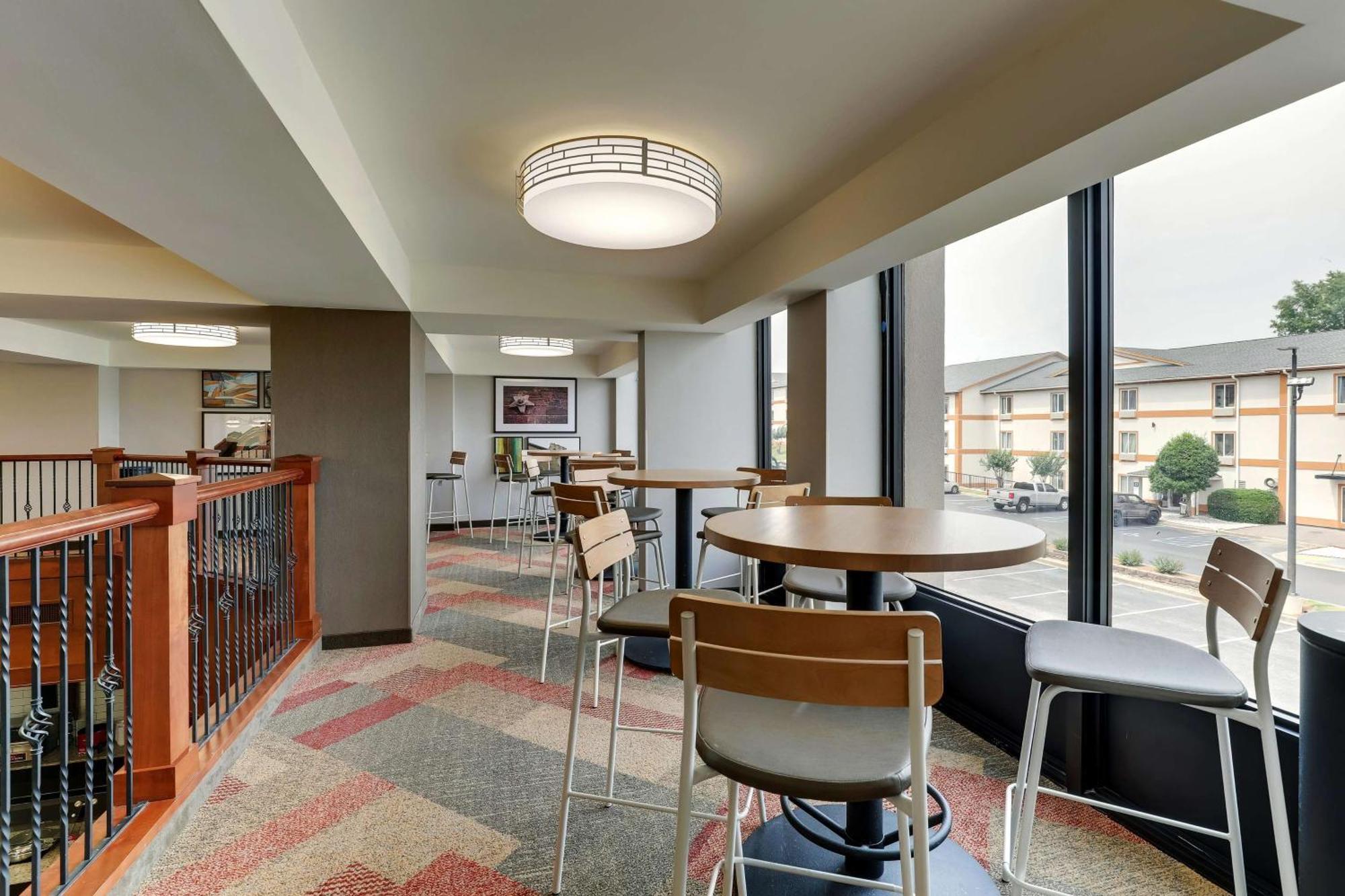 Drury Inn & Suites Birmingham Lakeshore Drive Zewnętrze zdjęcie