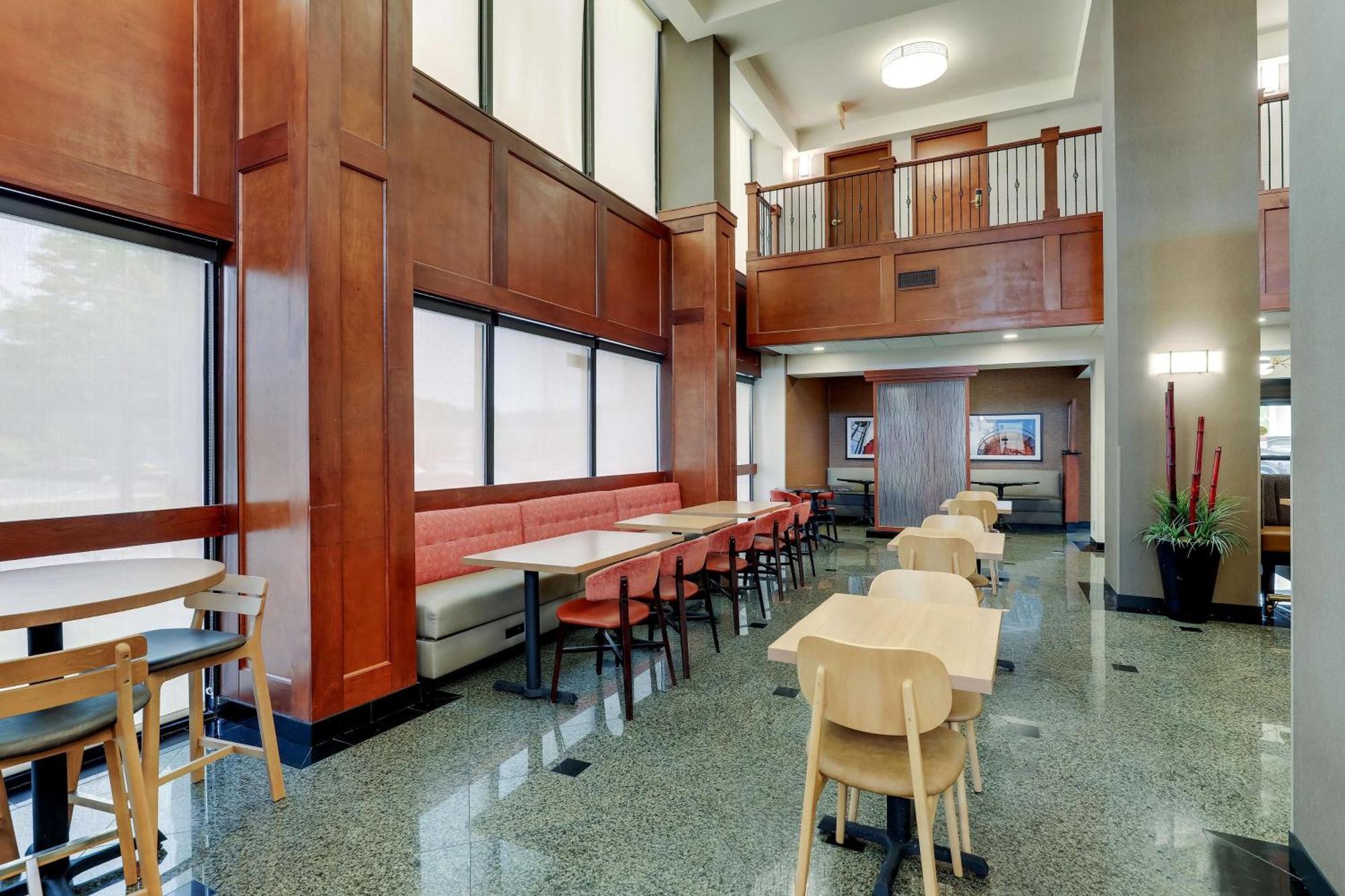 Drury Inn & Suites Birmingham Lakeshore Drive Zewnętrze zdjęcie