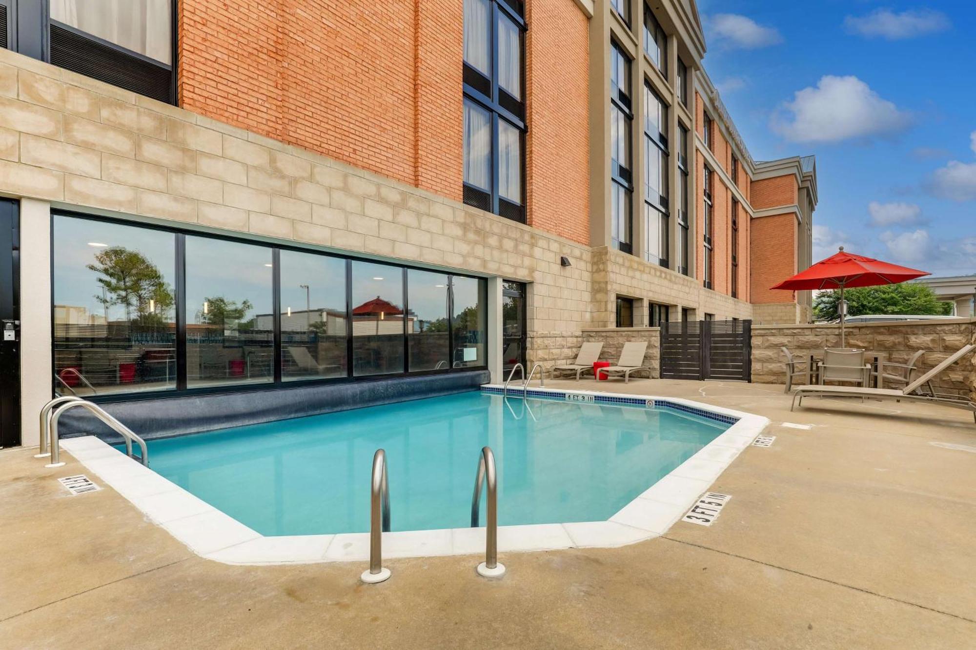 Drury Inn & Suites Birmingham Lakeshore Drive Zewnętrze zdjęcie