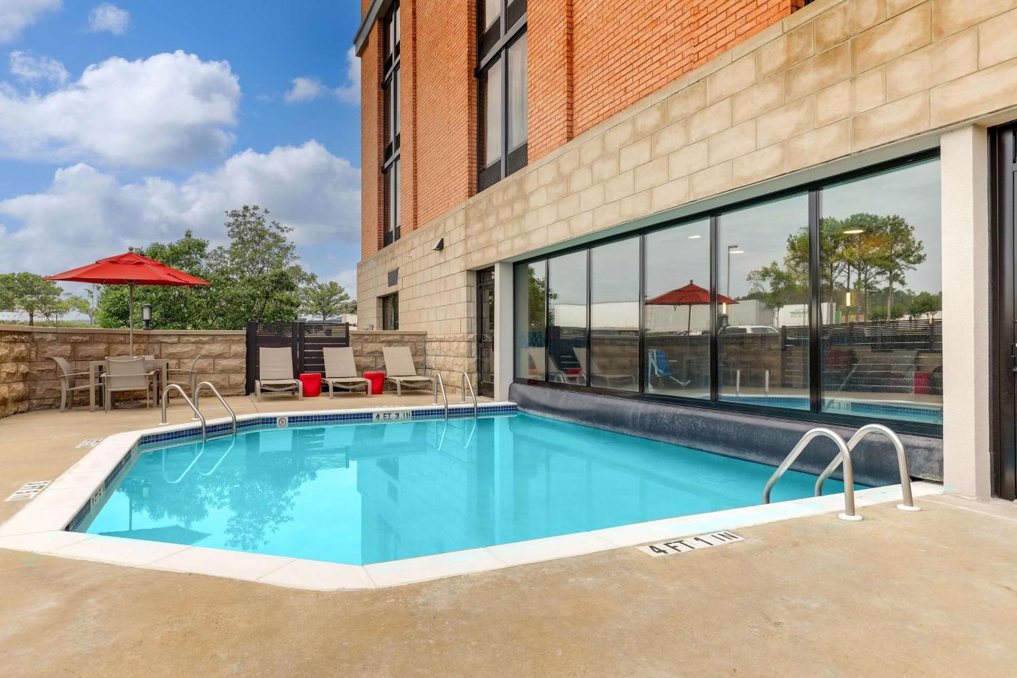 Drury Inn & Suites Birmingham Lakeshore Drive Zewnętrze zdjęcie