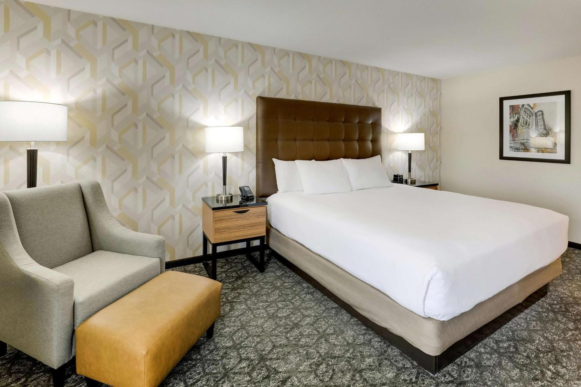 Drury Inn & Suites Birmingham Lakeshore Drive Zewnętrze zdjęcie